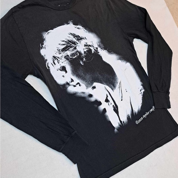 Taylor Swift "Lost in the Memory" Folklore Album Official T-Shirt - Wmns size XS - Picture 3 of 9